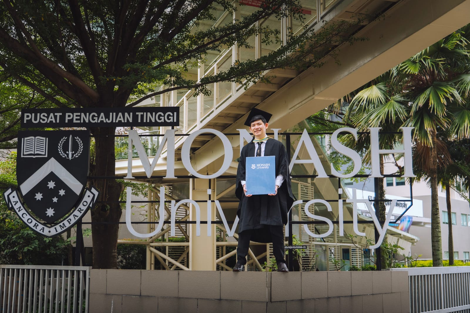 Graduation photo 7
